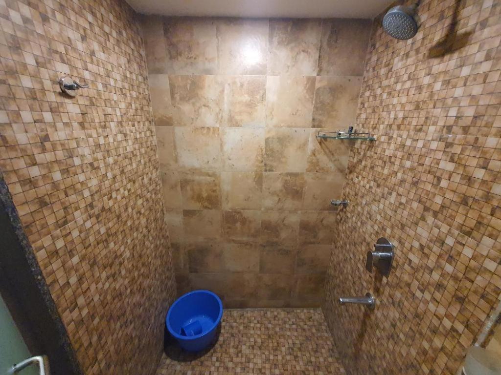 Homestays At Rajhans Belliza Near Airport Σουράτ Εξωτερικό φωτογραφία
